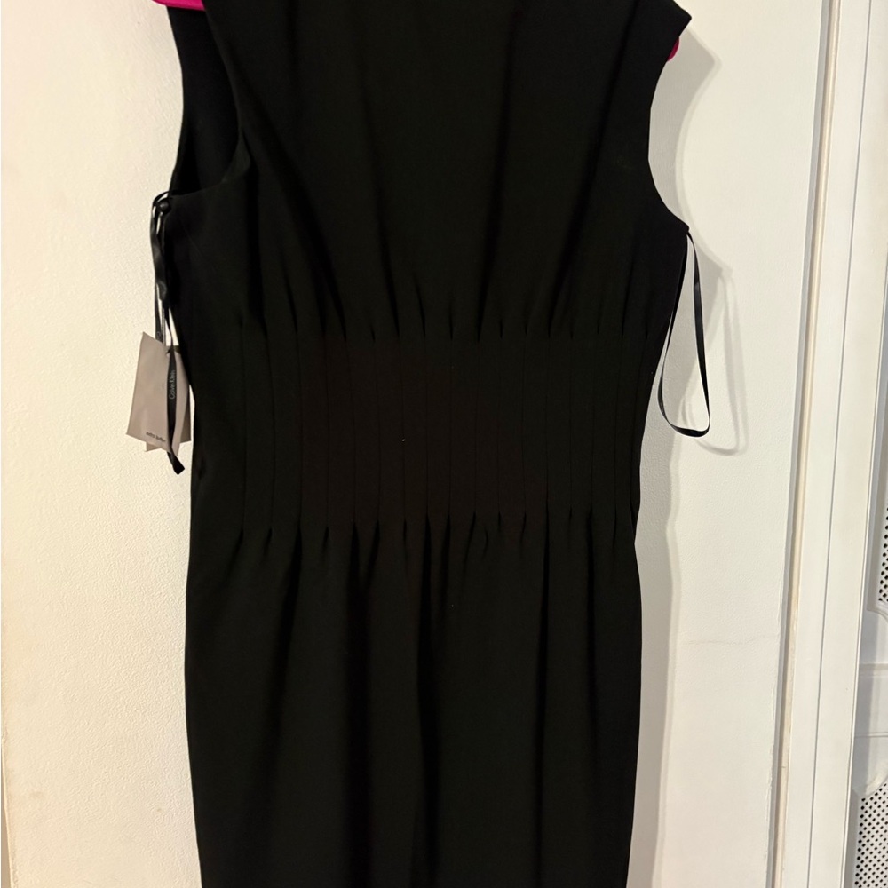 Calvin Klein Black Sleeveless Midi Sheath Dress